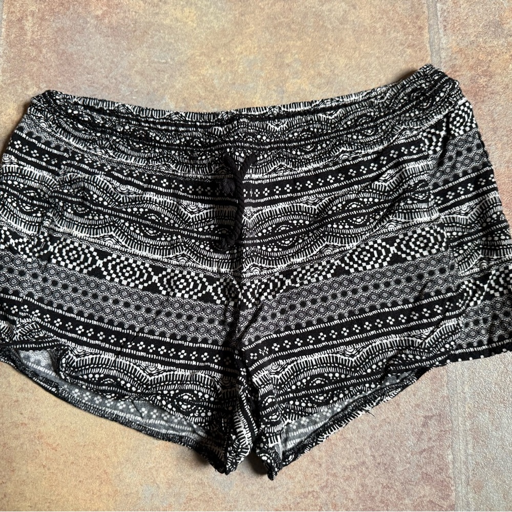 Arizona Jean Company High Waist Black and White Geometric Shorts